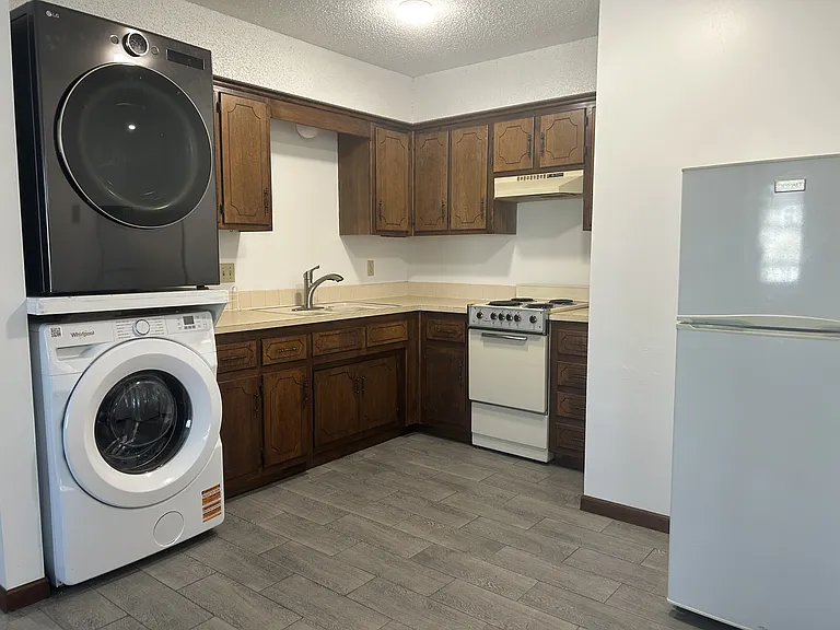 517 Minnesota St #D — Photo 4