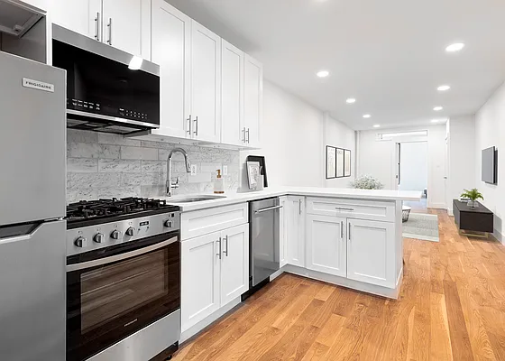 Rented by Freestone Property Group | media 8