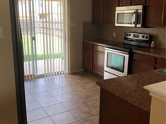 4th image of 811 Draco Dr