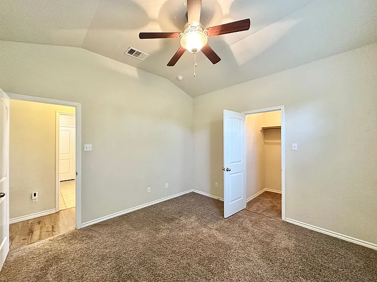 3383 Vineyard Trl — Photo 33
