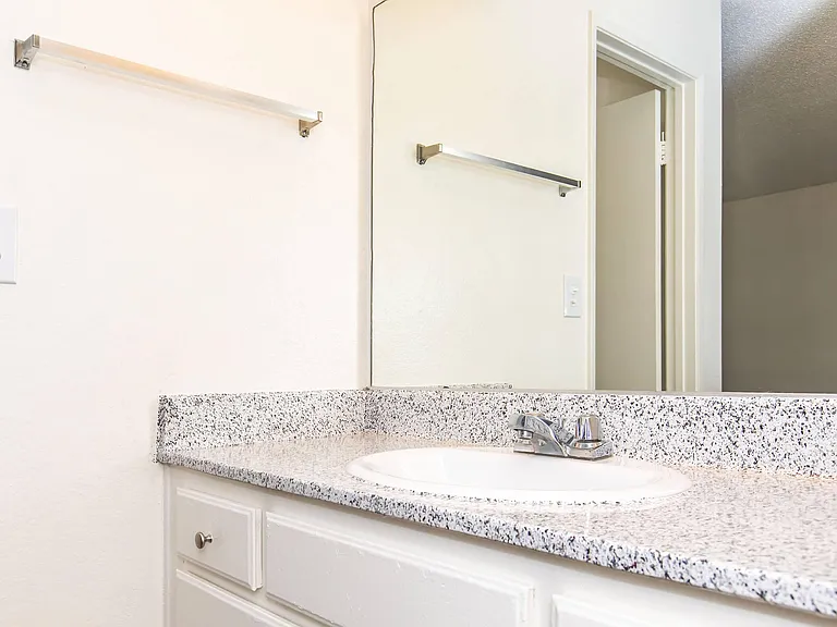 Eastwood Apartment Homes — Photo 46