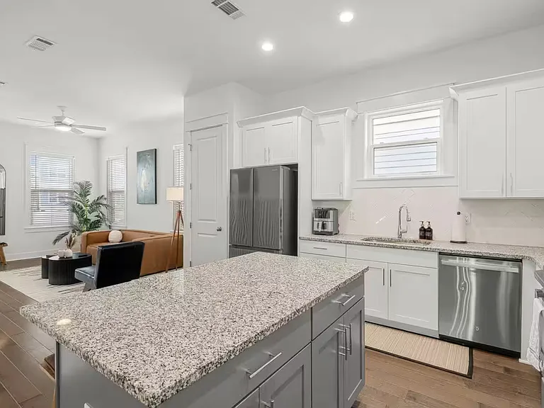 2707 Lagoon Manor Dr — Photo 19
