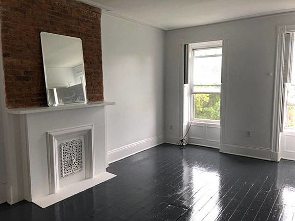 4th image of 448 Putnam Ave APT 3