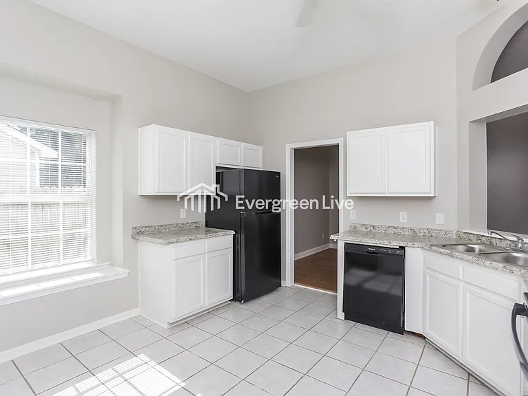 240 Turning Leaf Dr — Photo 6