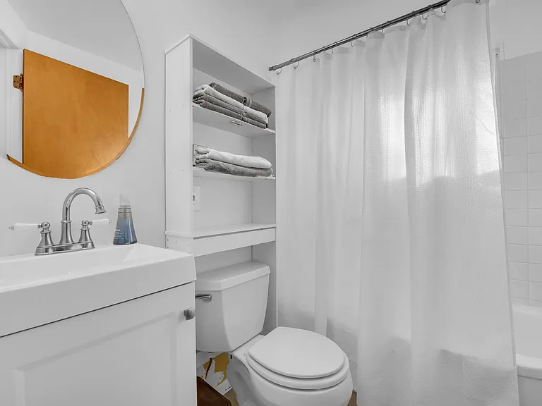 1708 Brockton Ave — Photo 17
