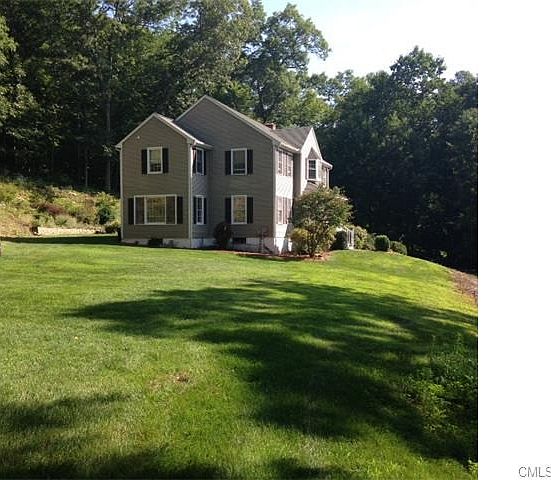 2nd image of 8 Kelly Ct