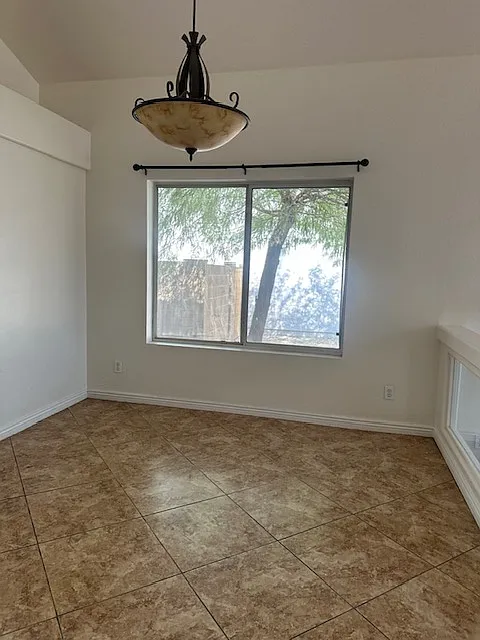 4 bed, 2272 sqft, $3,000 — Photo 4