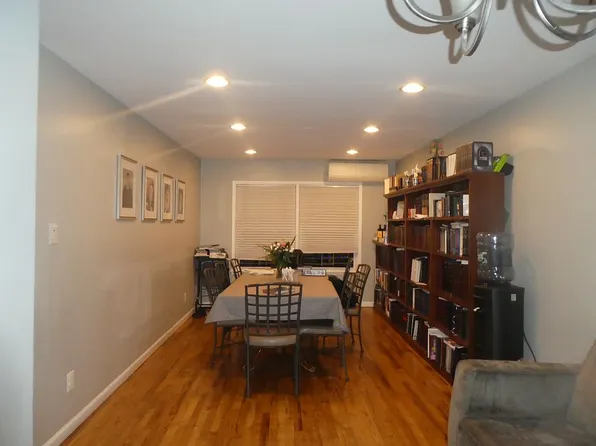 419 Beach 9th St, Far Rockaway, NY 11691
