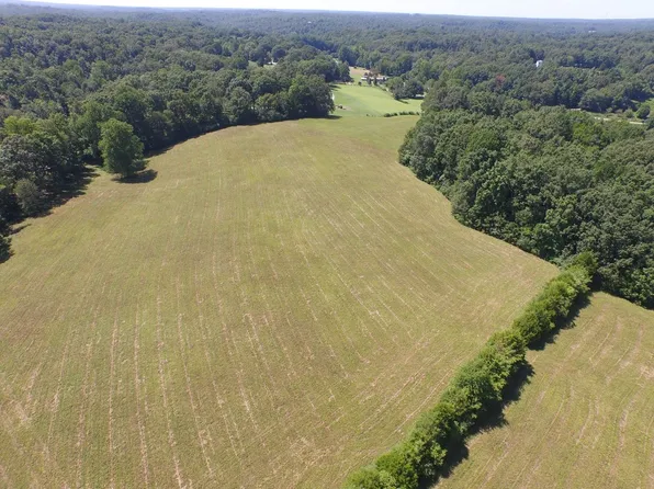 635 Bar B Q Rd, Dickson, TN 37055