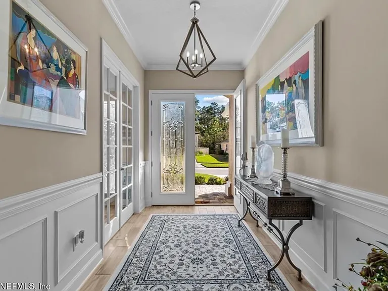 454 Athens Dr — Photo 4