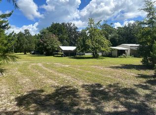 399 McCloud Rd, Freeport, FL 32439