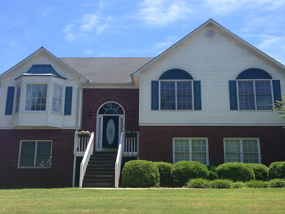 4 bedroom 3 bathroom home 