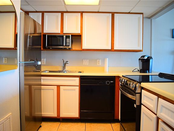 5th image of 202 Reef Ave APT 104
