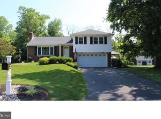 232 Park Ln, Chalfont, PA 18914