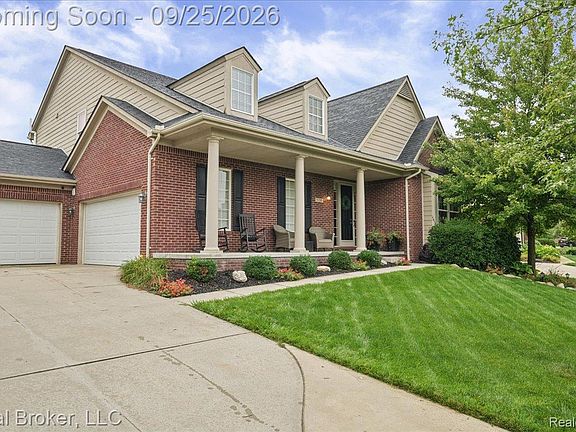 3rd image of 51285 Upland View St