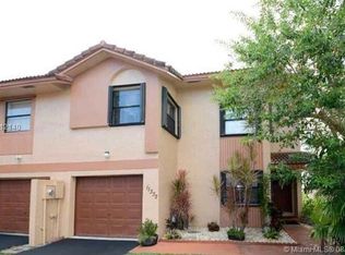 11332 SW 11th St, Pembroke Pines, FL 33025