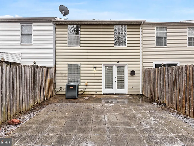127 Villa Knoll Ct — Photo 22