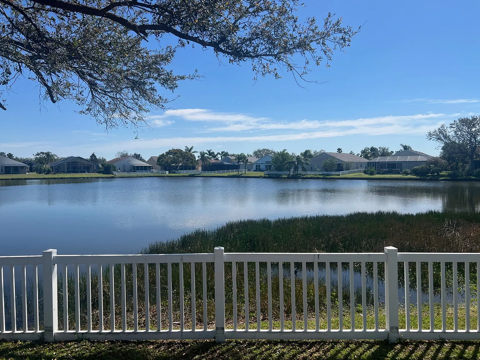 4 bed, 1685 sqft, $2,490 — Photo 4