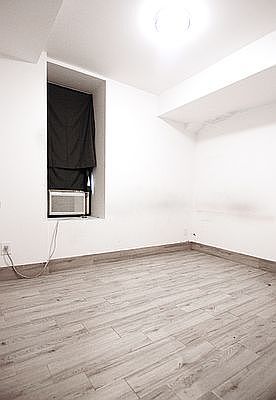 4th image of 554 W 184th St #Basement