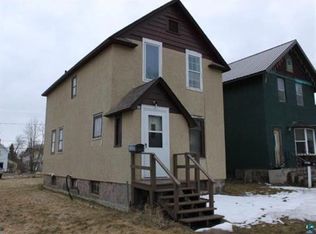 317 5th St SW, Chisholm, MN 55719