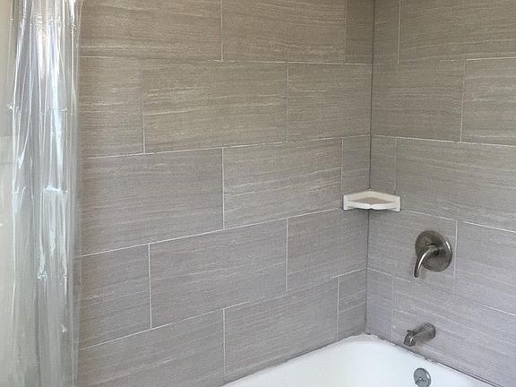 Bathroom1a
