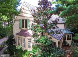 200 Saint Dunstans Rd, Baltimore, MD 21212