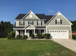 867 Pecan Grove Loop, Hope Mills, NC 28348