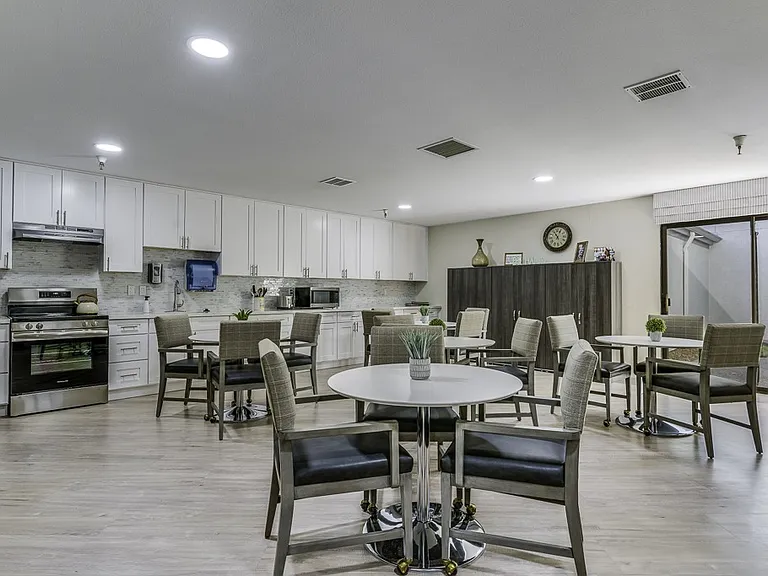 Auburn Ravine Terrace - 55+ Active Adult Apartments — Photo 11
