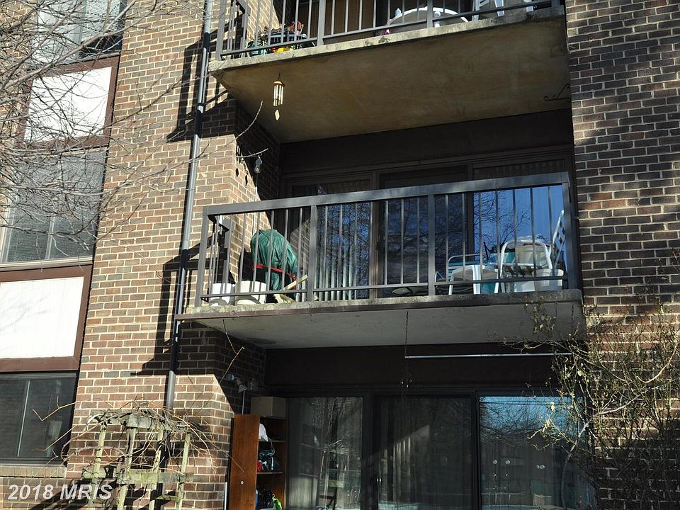 1st image of 9712 Kingsbridge Dr APT 103