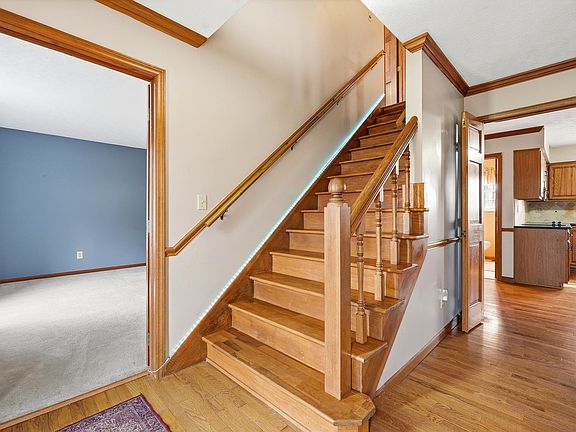 2nd image of 73 Mayfair Way