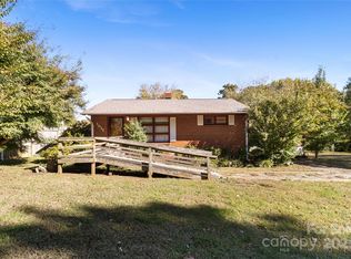 1837 Slater Rd, Charlotte, NC 28216