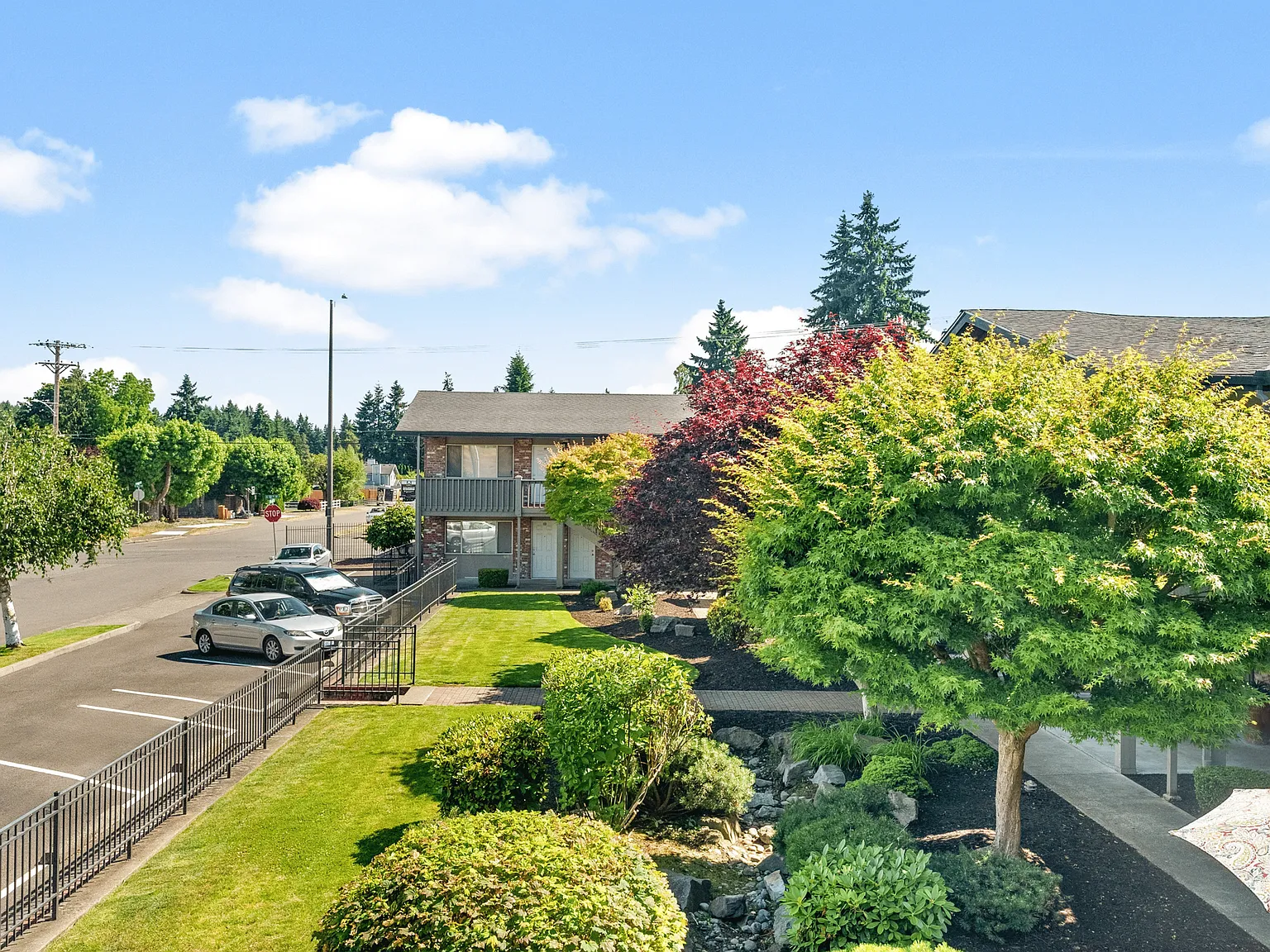Highland Court Apartments — Photo 4