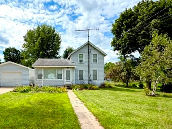 305 S Main St, Pardeeville, WI 53954