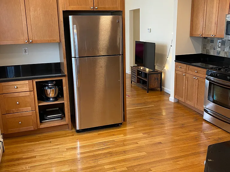 22 Dartmouth St #1 — Photo 12