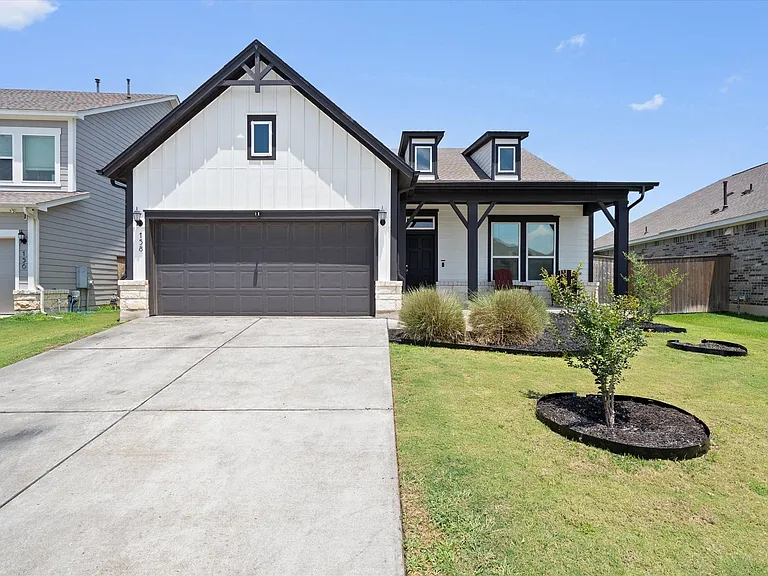 158 Patrick Herndon Dr — Photo 2