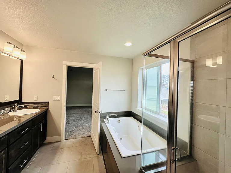 1328 SE 72nd Ave — Photo 35