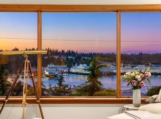 5788 Packard Ln NE, Bainbridge Island, WA 98110