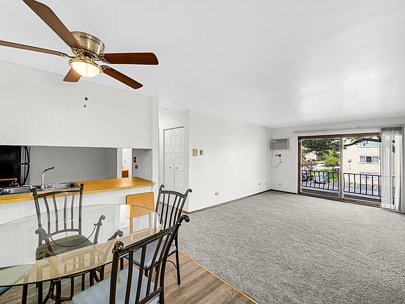 5th image of 17745 Rosewood Dr APT 4B