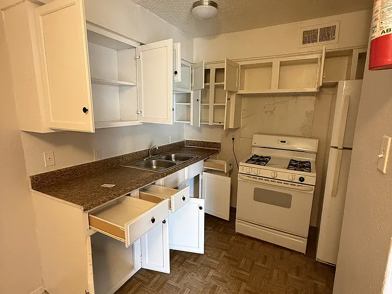 8535 Winkler D07 Wynd #WINK D07 — Photo 10