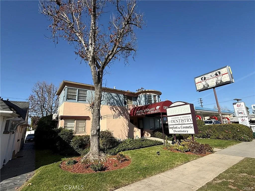 Building Photo - 4343 Laurel Canyon Blvd