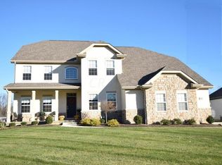 1040 Heritage St, Blacklick, OH 43004