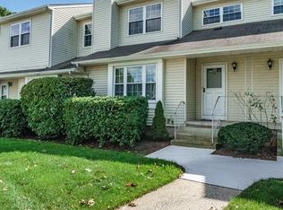 121 Sunnyvale Ct, Somerset, NJ 08873