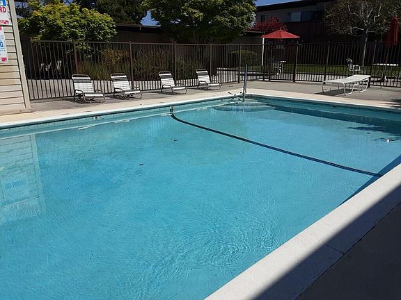 3rd image of 657 24th Ave #12