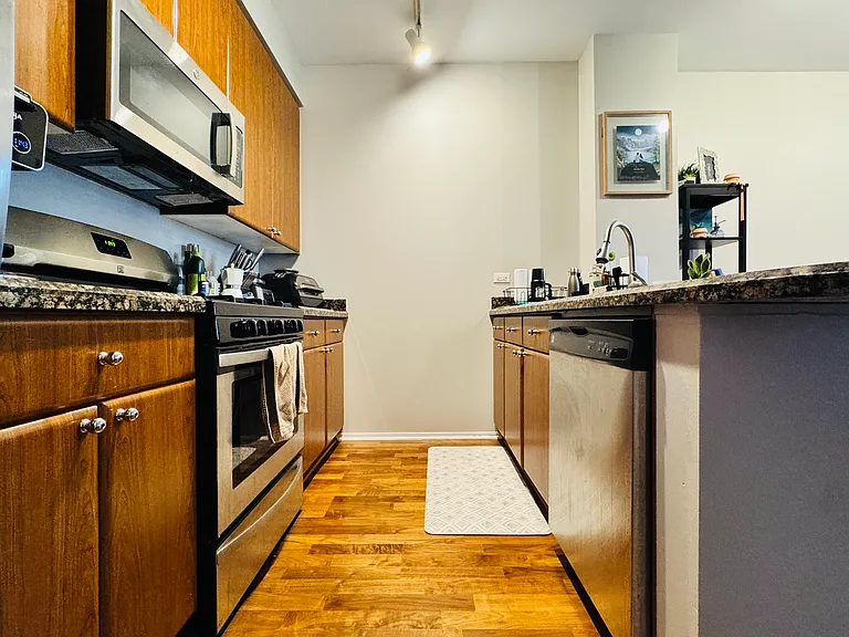 330 N Jefferson St #1907 — Photo 3