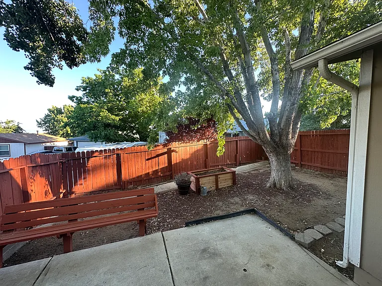 1500 Ellendale Ct — Photo 28