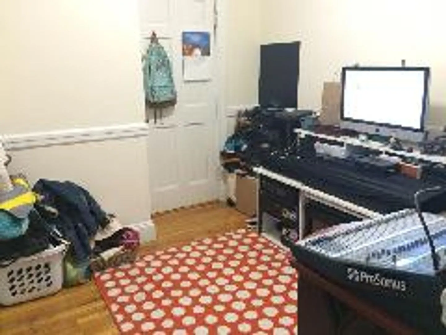 Spacious 1-Bedroom in Brighton | Rare Find! — Photo 4