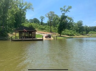 550 Davis Acres Dr, Alpine, AL 35014