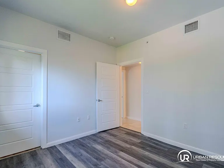 300 Majorca Ave #Penthouse 403 — Photo 34