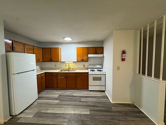 2nd image of 382 River St #2C