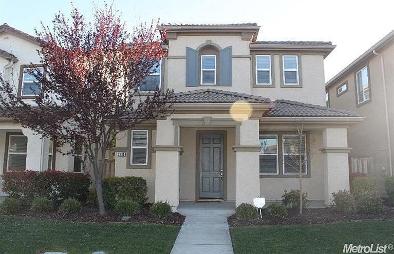 1st image of 3231 Paumanok Way